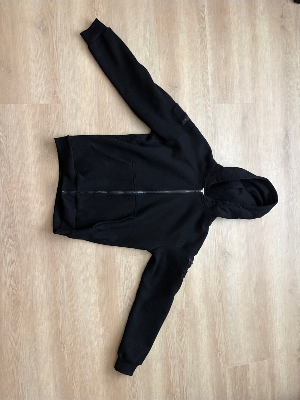 Comfrt Black Hooded Zip-Up Jacket